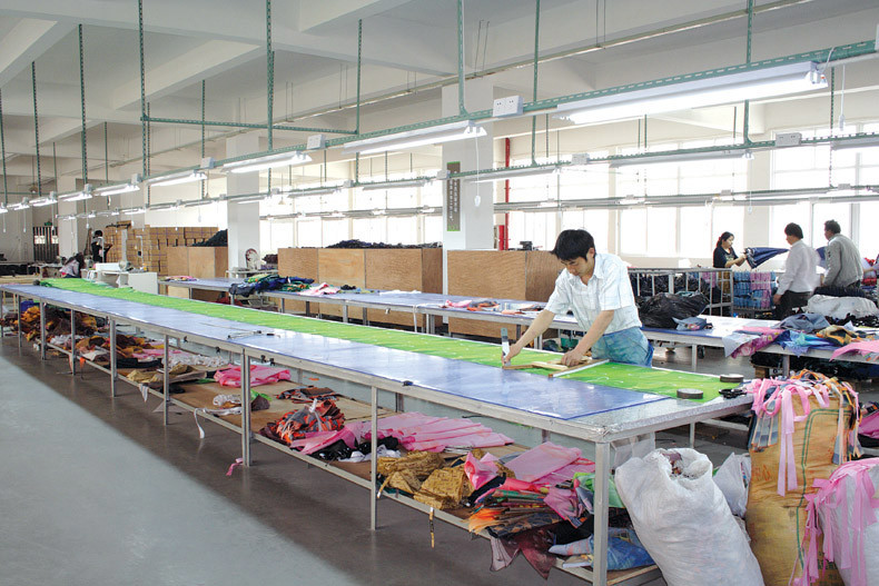 Xiamen United-Prosperity Industry &amp; Trade Co., Ltd. 공장 생산 라인
