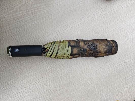 LED 조명 자동 개방/폐기 안전 우산