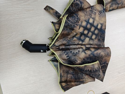 LED 조명 자동 개방/폐기 안전 우산