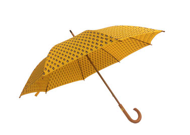 동양 여자 나무로 되는 비 우산 나무로 되는 손잡이 갱구 폴리에스테 직물
