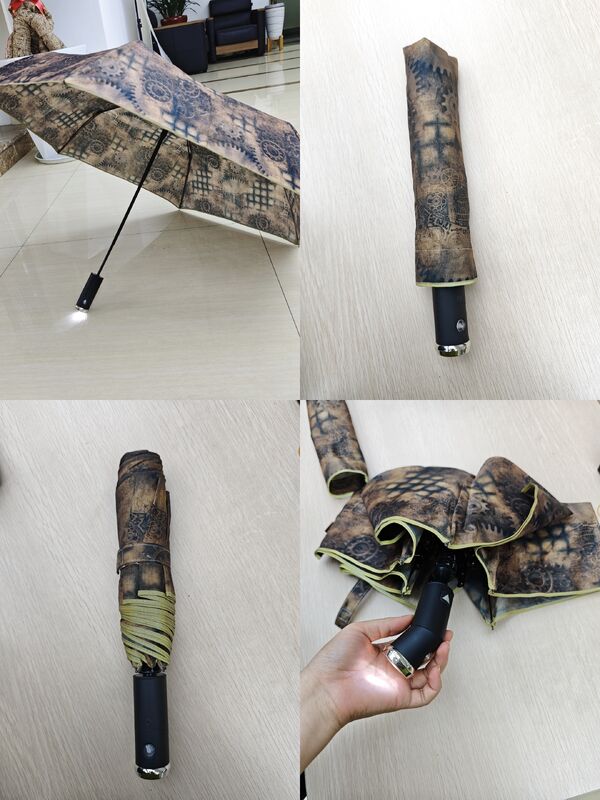 LED 조명 자동 개방/폐기 안전 우산